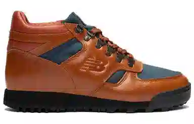 New Balance Rainier Brown
