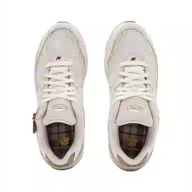 New Balance 2002 Beige