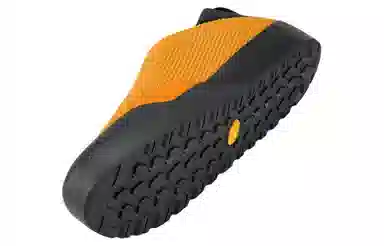 beams x Arcteryx Kragg Orange Black