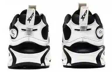 特步 减震防滑耐磨 低帮 运动休闲鞋 女款 黑白