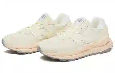 New Balance 5740