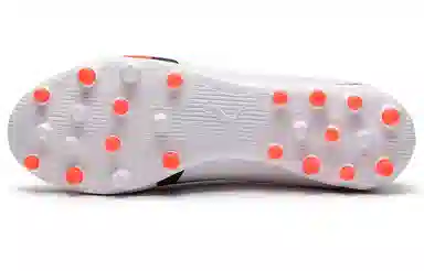 PUMA Ultra Match + LL MG