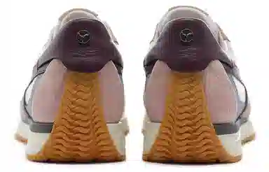 LiNing 1990 Pale Yellow