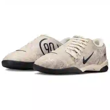 Nike Total 90 III Brown