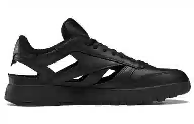 Maison Margiela x Reebok Classic Leather Tabi Decortique Low