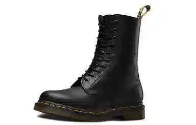 Dr. Martens 1490 Black Smooth