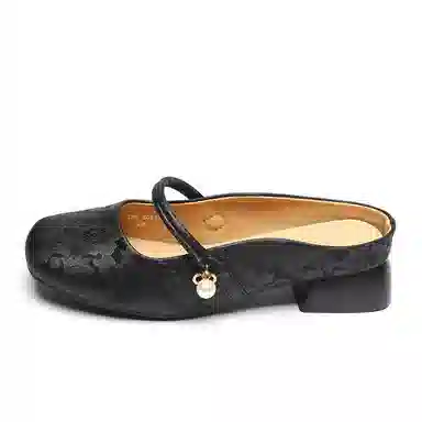 ZHR Elegant Pearl Embroidered Slippers