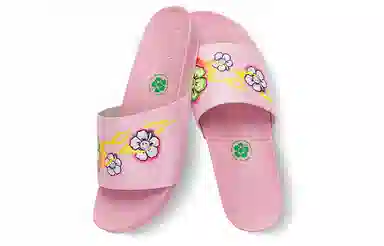 Emma Mulholland x Vans Decon Slide Pink