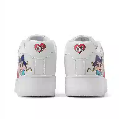 Crayon Shinchan Love Pair Low Sneakers