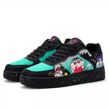 Crayon Shinchan Love Pair Low Sneakers