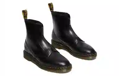 Dr. Martens Cabbott Black