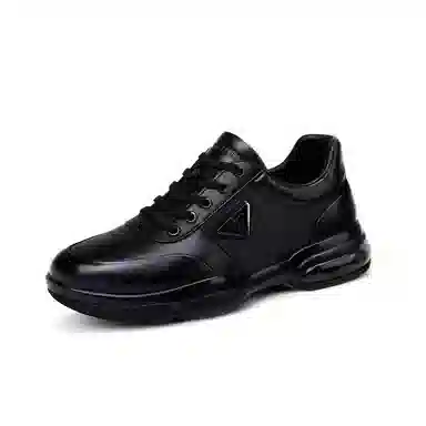 U7 Casual Black