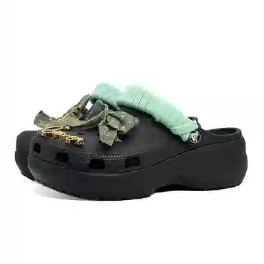 Crocs Classic Platform Clog