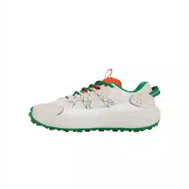 Under Armour Venture Pro White