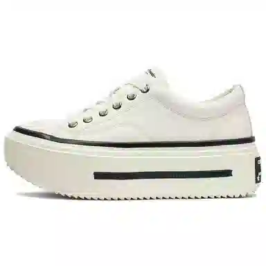 Coup De Foudre Classic Colorblock Sneakers