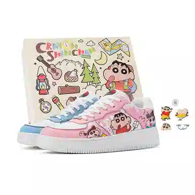 Crayon Shinchan Love Pair Low Sneakers