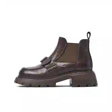 Josiny Chelsea Boots