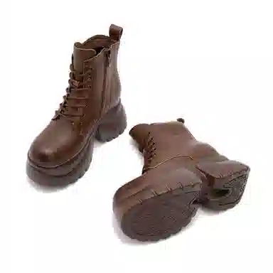 Shoebox Chelsea Boots