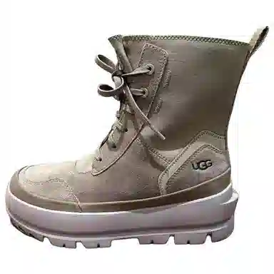 UGG