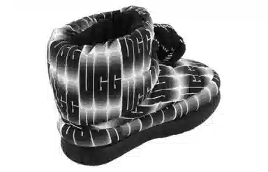 UGG Fluff Mini Boot Black