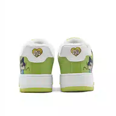 Crayon Shinchan Love Pair Low Sneakers