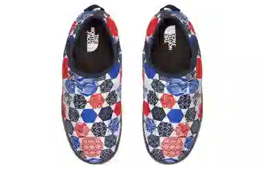 The North Face Thermoball Traction Black Red