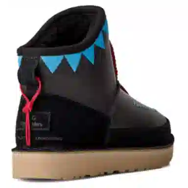 Liberaiders x UGG Campfire