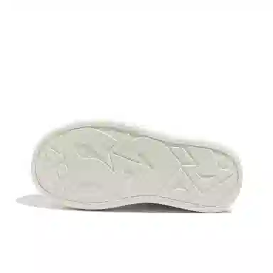 乐乐鱼 早秋学生配裙子百搭厚底运动通勤 增高 低帮 板鞋 女