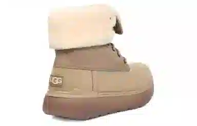 UGG