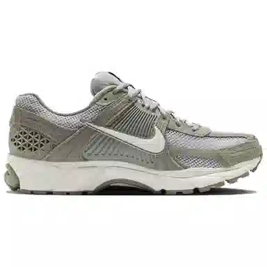 Nike Air Zoom Vomero 5 Grey