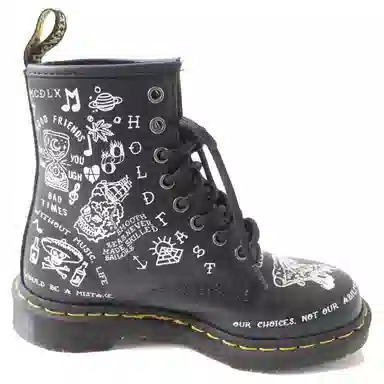 Dr. Martens 1460 Scribble