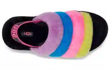 UGG FLUFF YEAH