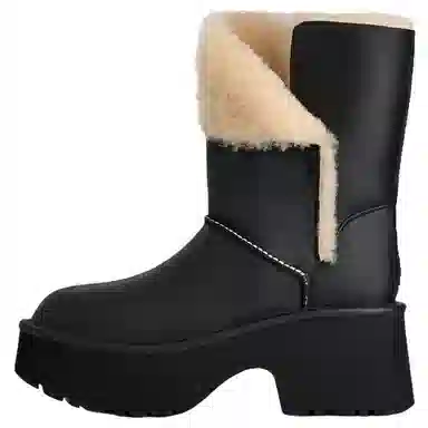 UGG Classic Novelty Esmee Black