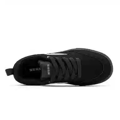 N6K8 Low Top Sneakers