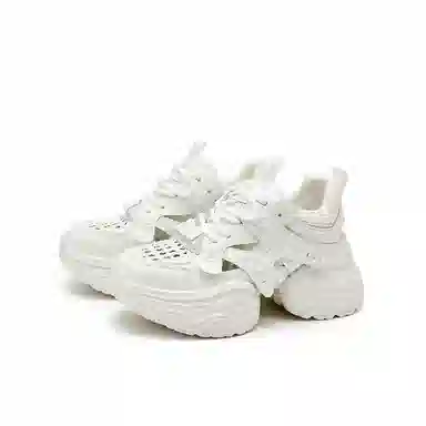 DAPHNE Low-top Sneakers