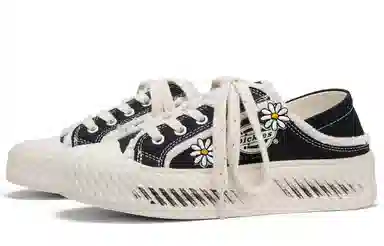 Dickies 100th Anniversary Daisy Party