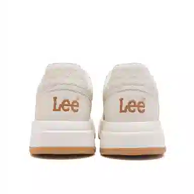 Lee