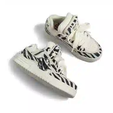 Dolin Collection Zebra Low-Top Sneakers