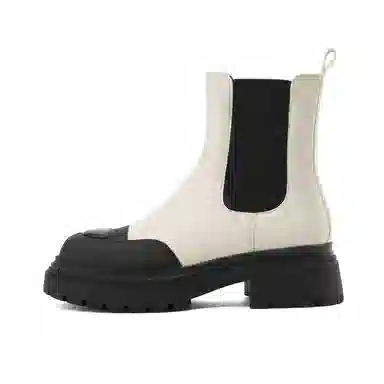 Josiny Chelsea Boots