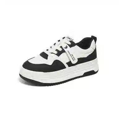 ST&SAT Low Top Sneakers