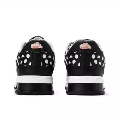 Crayon Shinchan Classic Low Sneakers
