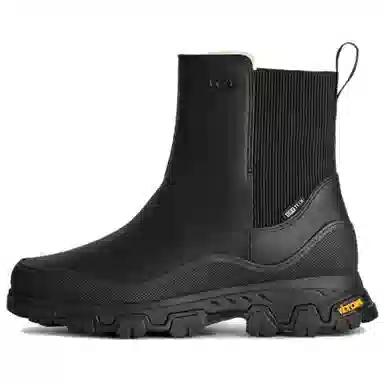 UGG MetroTrek