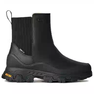 UGG MetroTrek