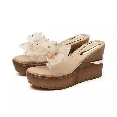 DAPHNE Classic Platform Sandals Champagne