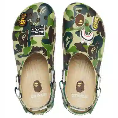 A BATHING APE x Crocs Classic Clog Camo