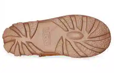 UGG Essential Short II Chestnut