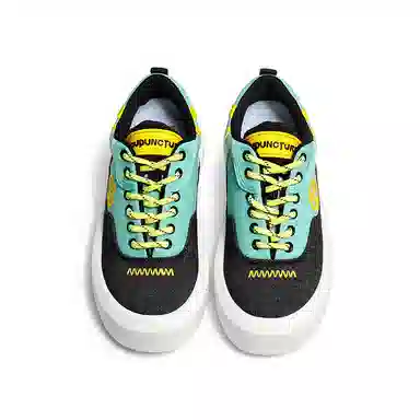 Acupuncture Classic Low-Top Sneakers