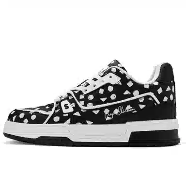 Crayon Shinchan Classic Low Sneakers