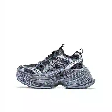 Acupuncture Classic Retro Low Dad Sneakers