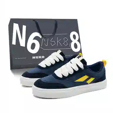 N6K8 Low Top Sneakers